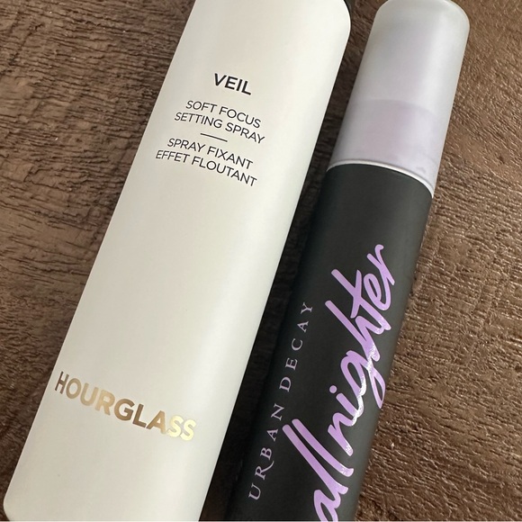 NEW Hourglass Veil Soft Focus Setting Spray + Urban Decay All Nighter Spray - Picture 2 of 3